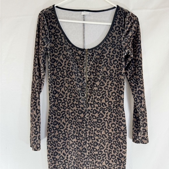 Sprit Running Wild Cheetah Catsuit Costume Size S - Picture 6 of 10